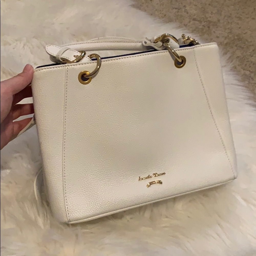 Samantha thavasa shoulder bag.